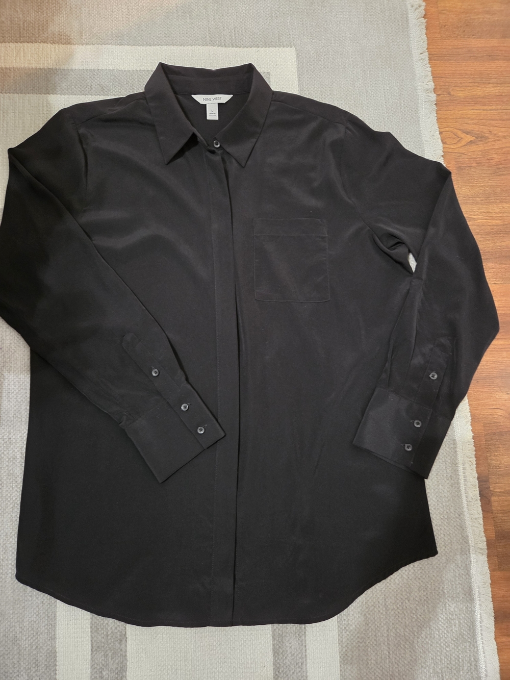 Nine West Black Women's Long-Sleeve Button-Front Dress Shirt